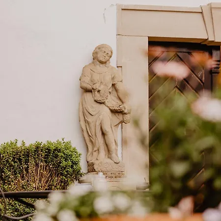 St. Martin Pensjonat 3*