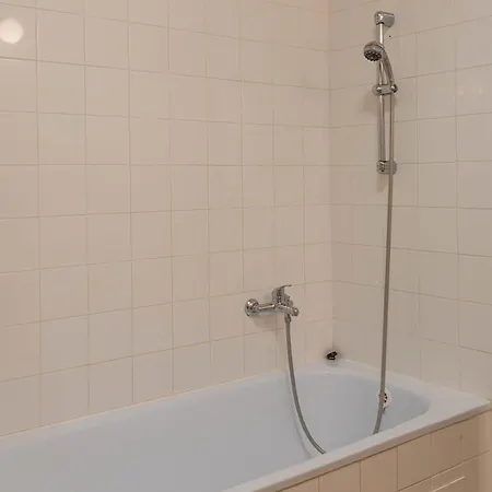 ペンジオン セント マーティン ゲストハウス 3*